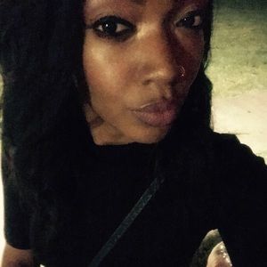 Meet your Posher, Charity